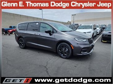 2023 Chrysler Pacifica Plug-in Hybrid Limited in a Granite Crystal Metallic Clear Coat exterior color and Blackinterior. Glenn E Thomas 100 Years Of Excellence (866) 340-5075 getdodge.com 