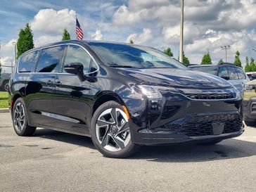 New 2027 Chrysler Pacifica Limited