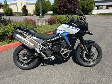 New 2026 Triumph TIGER 900 GT PRO ALPINE EDITION 