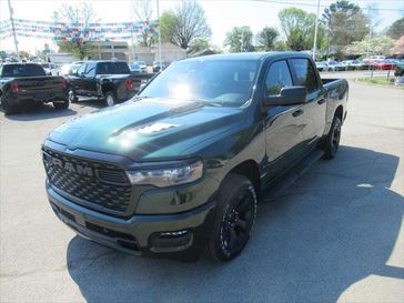 New 2026 RAM 1500 Express Crew Cab 4x4 5'7' Box