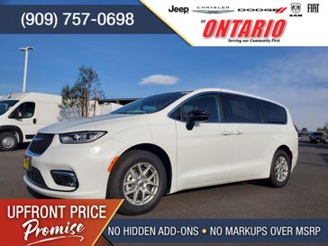 New 2024 Chrysler Pacifica Touring L