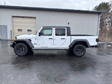 2022 Jeep Gladiator Sport