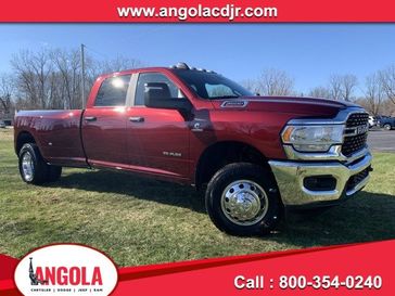 2024 RAM 3500 Big Horn Crew Cab 4x4 8' Box