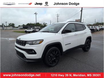 2025 Jeep Compass Latitude 4x4 Bright White Clear Coat