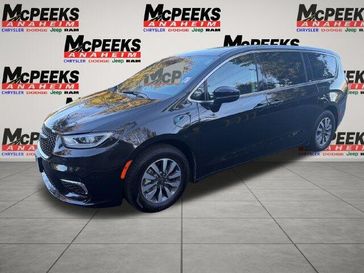 Used 2023 Chrysler Pacifica Hybrid Touring L