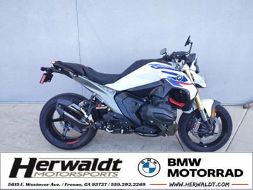 2026 BMW R 1300 R