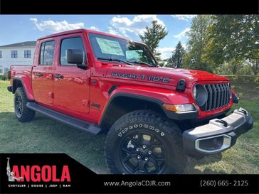 2025 Jeep Gladiator High Tide's photo