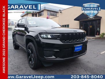 Used 2023 Jeep Grand Cherokee Altitude