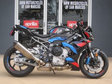 2026 BMW M 1000 R