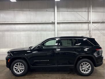 2025 Jeep Grand Cherokee Laredo X 4x4