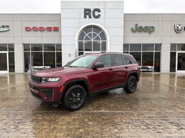New 2026 Jeep Grand Cherokee Laredo Altitude 4x4