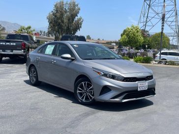2023 Kia Forte LXS IVT