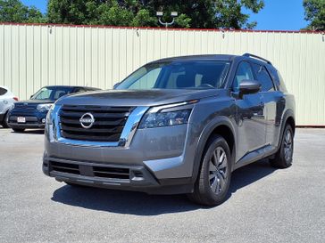 Used 2025 Nissan Pathfinder SV