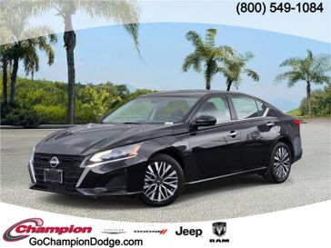 Used 2023 Nissan Altima 2.5 SV Sedan