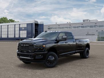 New 2027 RAM 3500 Laramie Crew Cab 4x4 8' Box