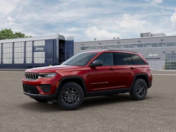 New 2027 Jeep Grand Cherokee Laredo X 4x4