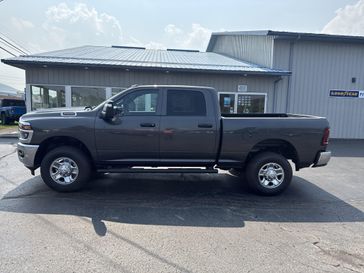 New 2025 RAM 2500 Tradesman Crew Cab 4x4 6'4' Box