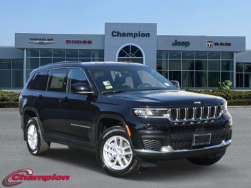 2025 Jeep Grand Cherokee L Laredo X 4x2