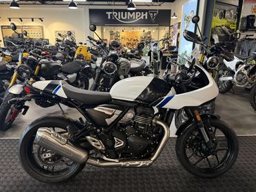 2026 Triumph Thruxton 400
