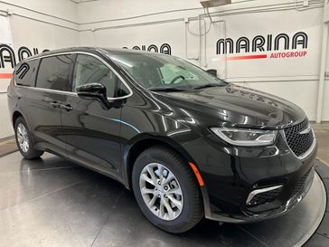 2024 Chrysler Pacifica Touring L Awd