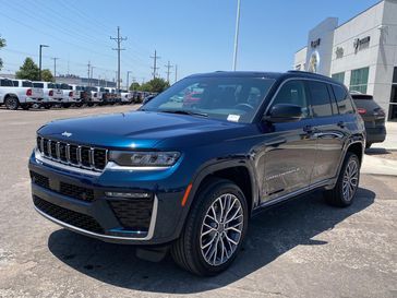 New 2026 Jeep Grand Cherokee Summit 4x4