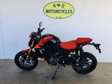 2024 Ducati MONSTER SP