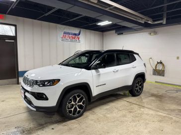 New 2026 Jeep Compass Limited 4x4 in a Bright White Clear Coat exterior color and Blackinterior. Jensen Chrysler Dodge Jeep Ram 507-354-0542 jensenchryslerdodgejeepram.com 
