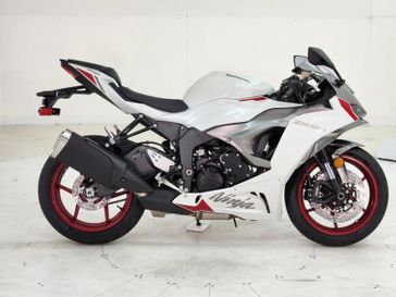 New 2025 Kawasaki NINJA ZX-6R ABS 