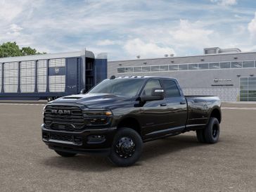 New 2027 RAM 3500 Laramie Crew Cab 4x4 8' Box