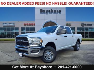 2024 RAM 2500 Tradesman Crew Cab 4x4 6'4' Box