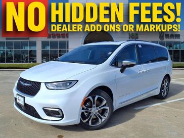 New 2026 Chrysler Pacifica Pinnacle