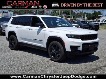 Used 2023 Jeep Grand Cherokee L Altitude 4x4