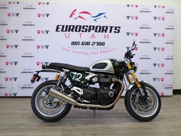 New 2027 Triumph Speed Twin 1200 Cafe Racer 