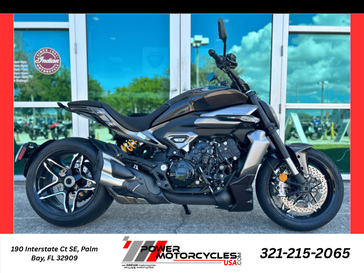 New 2026 Ducati xDiavel V4 