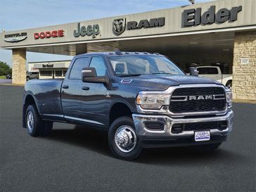 2024 RAM 3500 Tradesman Crew Cab 4x4 8' Box