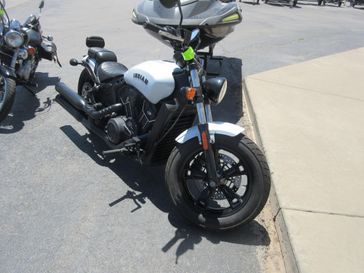 USED 2024 INDIAN MOTORCYCLE SCOUT BOBBER SIXTY ABS GHST WHT MTLC CAL 