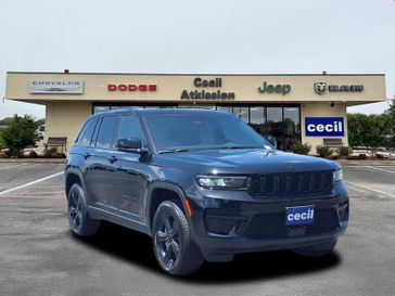 New 2025 Jeep Grand Cherokee Altitude 4x4
