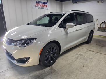 Used 2019 Chrysler Pacifica Touring Plus FWD