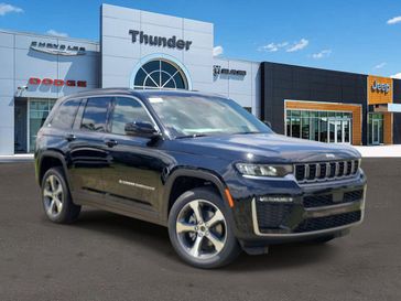 New 2026 Jeep Grand Cherokee Limited 4x2