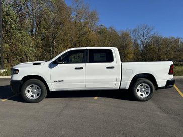 2025 RAM 1500 Tradesman Crew Cab 4x4 5'7' Box