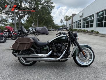 2022 Kawasaki Vulcan 900 Classic 