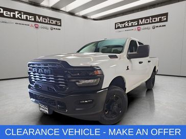 New 2026 RAM 2500 Tradesman Crew Cab 4x4 6'4' Box