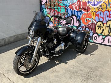 Used 2015 HARLEY Freewheeler 