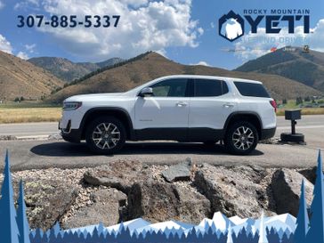 Used 2023 GMC Acadia SLE