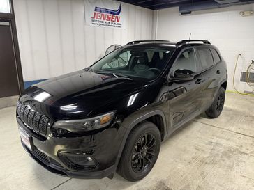 Used 2023 Jeep Cherokee Altitude Lux 4x4
