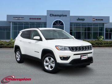 2020 Jeep Compass Latitude in a White Clear Coat exterior color and Blackinterior. Champion Chrysler Jeep Dodge Ram 800-549-1084 pixelmotiondemo.com 