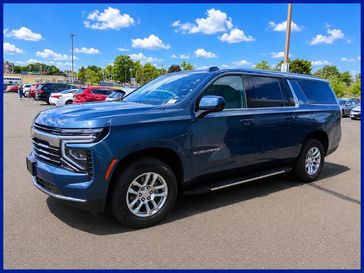 Used 2025 Chevrolet Suburban LT
