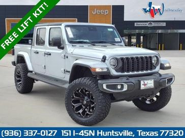 2024 Jeep Gladiator Sport S 4x4 in a Silver Zynith Clear Coat exterior color and Blackinterior. Wischnewsky Dodge 936-755-5310 wischnewskydodge.com 