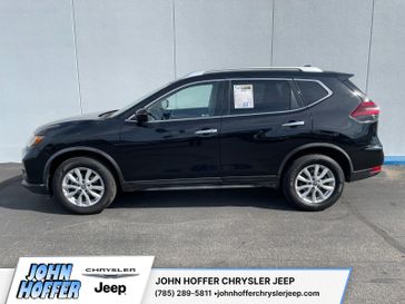 Used 2018 Nissan Rogue SV