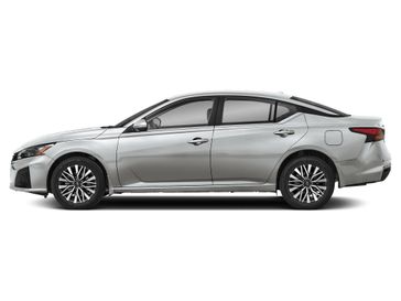 Used 2024 Nissan Altima 2.5 SV